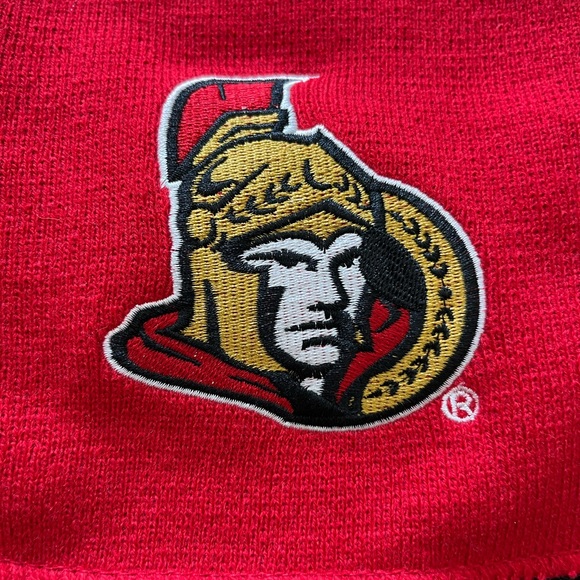 NWOT Ottawa Senators Scarf - Picture 4 of 4